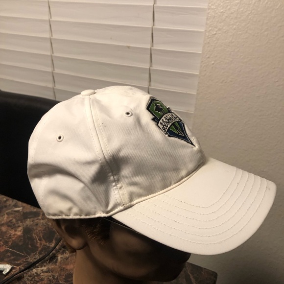 Adidas MLS Seattle Sounders Xbox Men’s White Green Adjustable hats - Picture 6 of 12